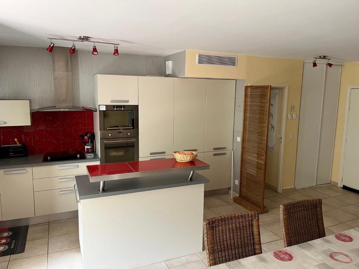Saint-Raphael, Boulouris, F2 Dans Belle Residence 3 Piscines, Proche Bord De Mer Esterno foto