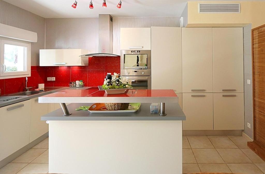 Saint-Raphael, Boulouris, F2 Dans Belle Residence 3 Piscines, Proche Bord De Mer Esterno foto