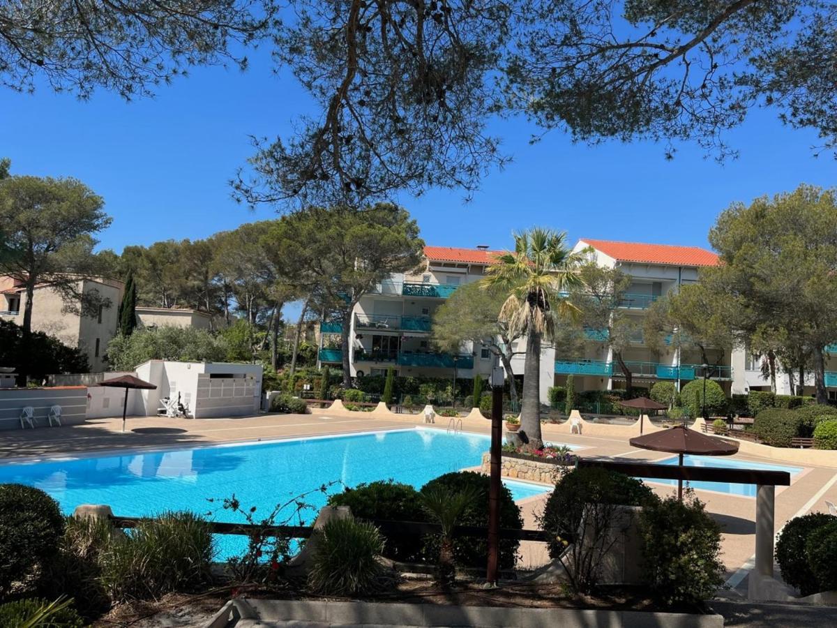 Saint-Raphael, Boulouris, F2 Dans Belle Residence 3 Piscines, Proche Bord De Mer Esterno foto